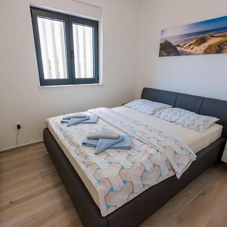 Three-Bedroom Premium Holiday Home Atmosfera With Private Pool&Sauna Vodice Exterior foto